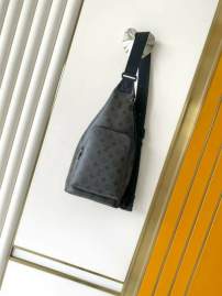Picture of Louis Vuitton Mens Bags _SKUfw230105289fw